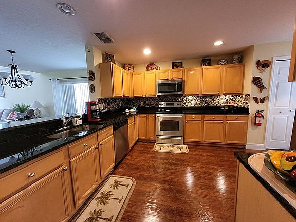 4th image of 844 Magnolia Creek Cir