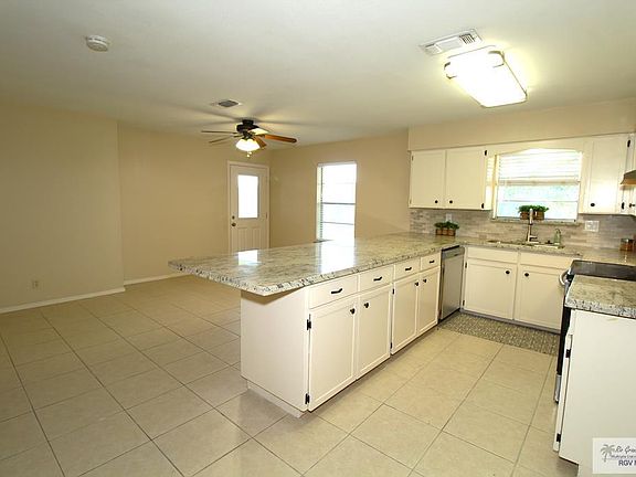 5th image of 1802 Swan Ln
