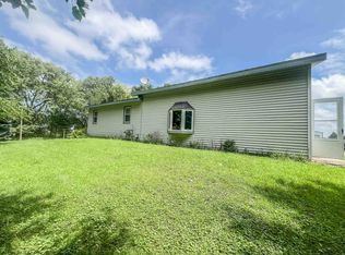 3255 Erie Ave, Spirit Lake, IA 51360