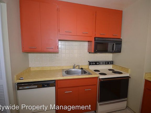 3rd image of 870 25th Ave APT 202