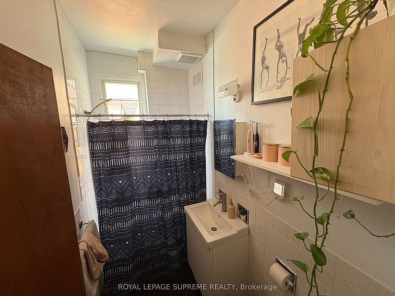 Toronto House for rent - 3 Bedrooms — photo 9