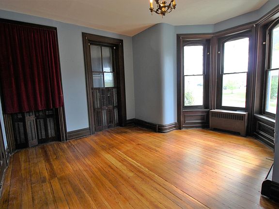 4th image of 344 Hodgson St #2