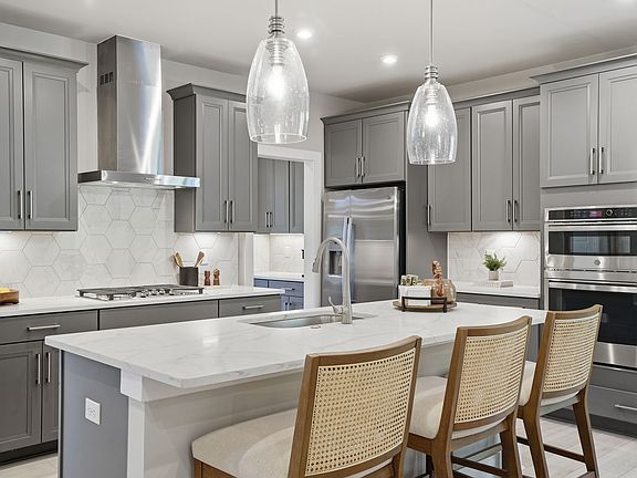 7th image of this home