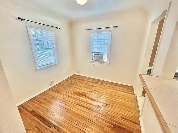 5th image of 4487 North Ave