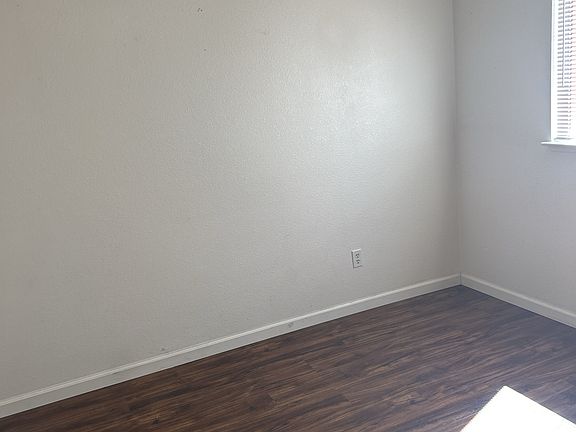 5th image of 650 Joette Dr
