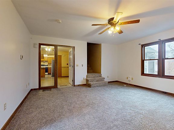 5th image of 433 E Payton Ave