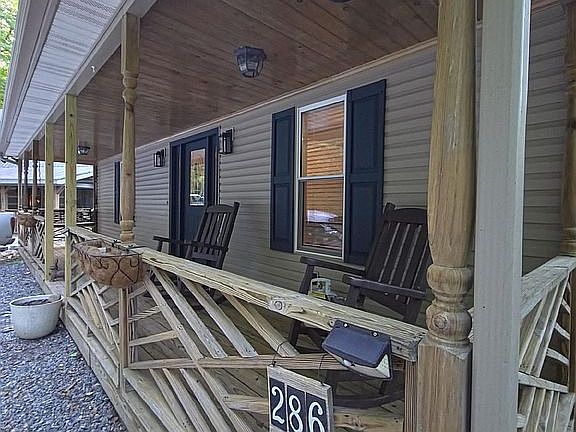 2nd image of 286 River Rd #2