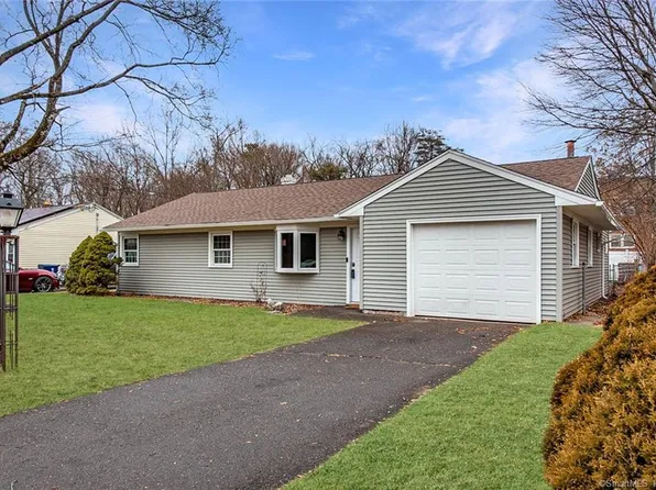 29 Plum Tree Road, Plainville, CT 06062