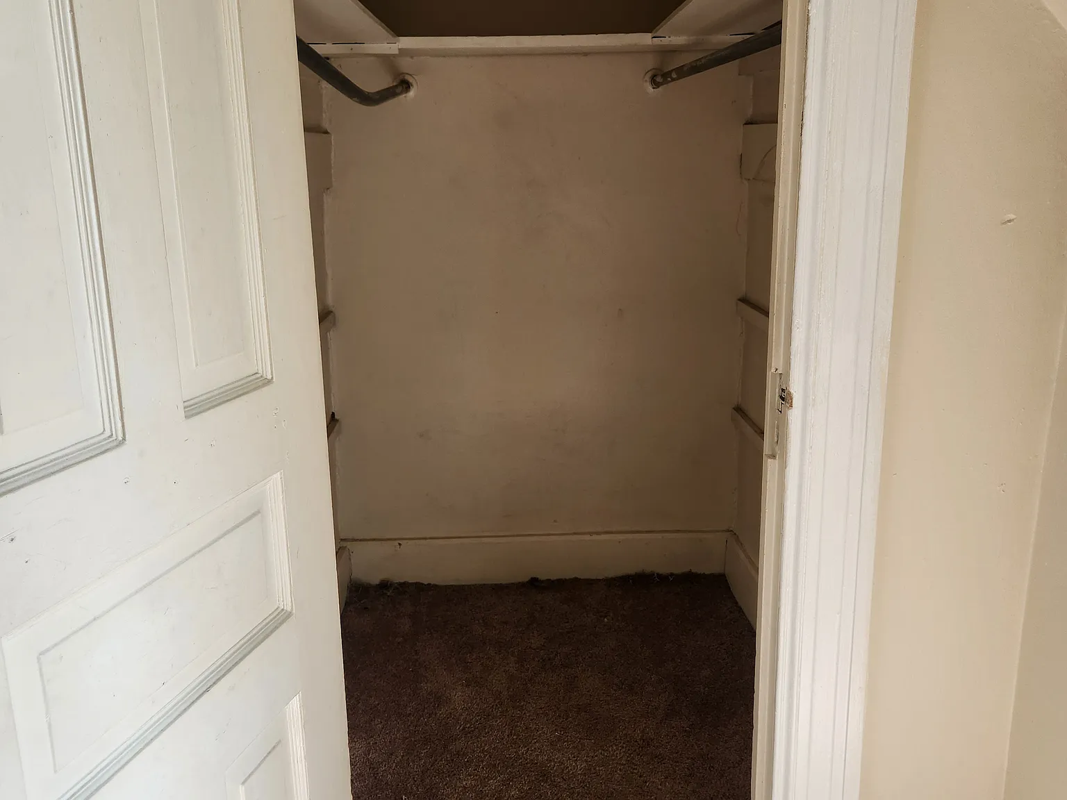 2 bed, 950 sqft, $1,350 — Photo 3