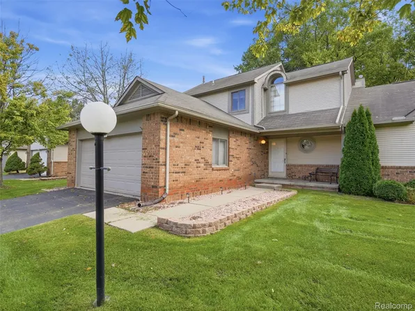 32837 Chapman Cir, Westland, MI 48185