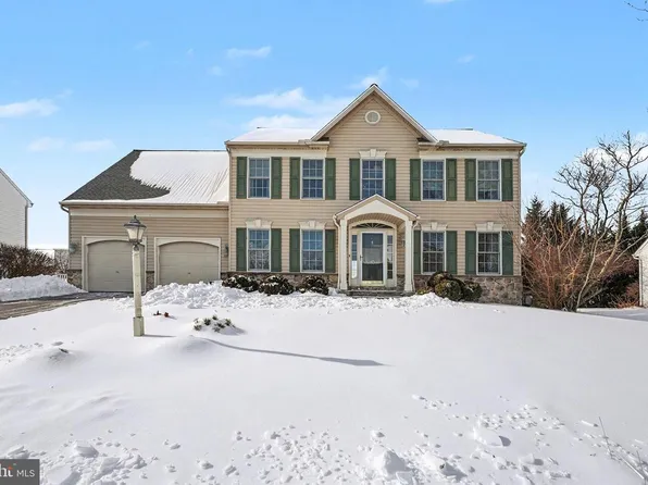 50 Angela Ln, York, PA 17402