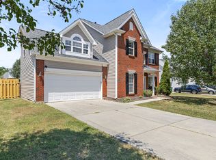 16061 Stuarts Draft Ct, Charlotte, NC 28278