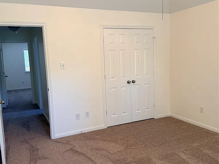 2201 Summer Reef Dr — Photo 17