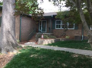 3704 Eakley Ct, Raleigh, NC 27606