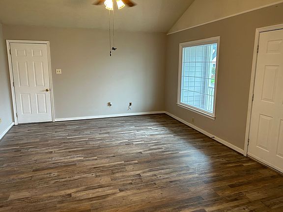 3rd image of 6035 Shiloh Pl