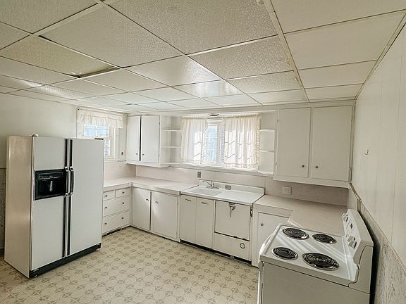 Picture description (optional)
 Main profile picture 
 
Picture description (optional)
 Main profile picture 
 
Picture description (optional)
 Main profile picture