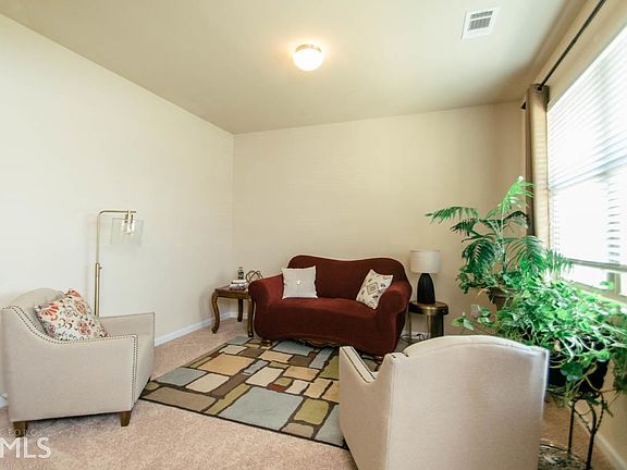4th image of 216 Flowing Meadows Dr