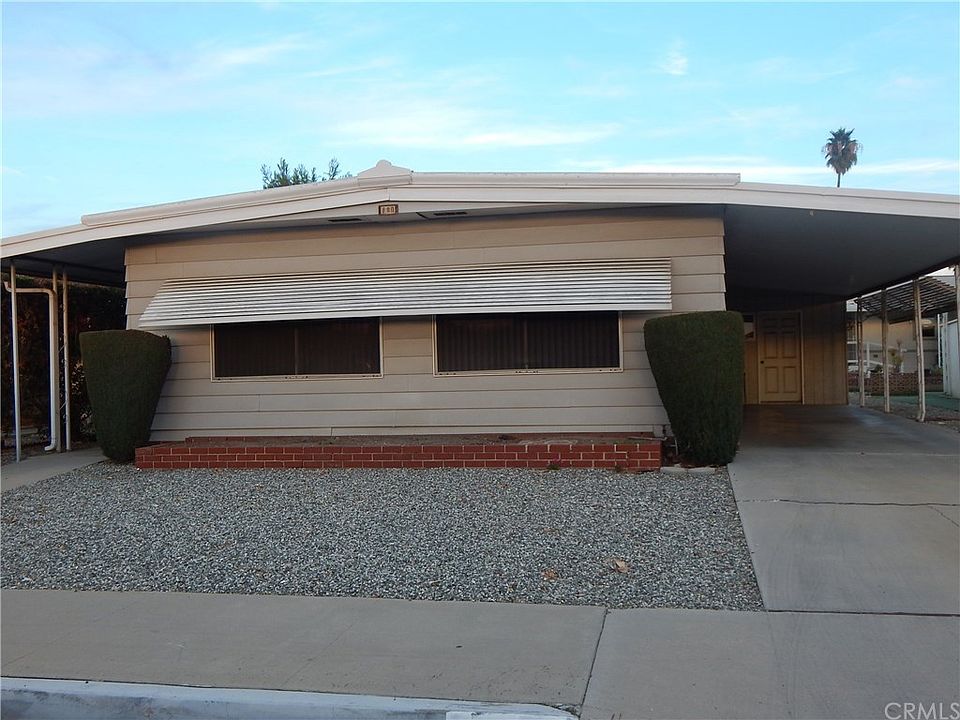 1st image of 880 S Lyon Ave