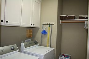 3rd image of 4205 Conway Ct