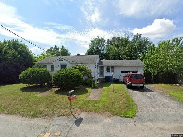 24 Hamilton St, Cumberland, RI 02864