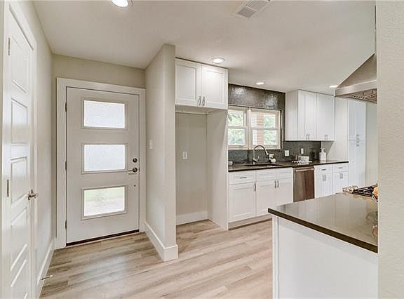 4th image of 3102 Crosscreek Dr