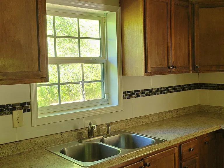 2315 Dorsey Ave — Photo 8