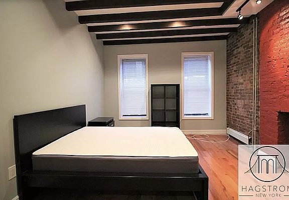 5th image of 1466 Myrtle Ave #2F