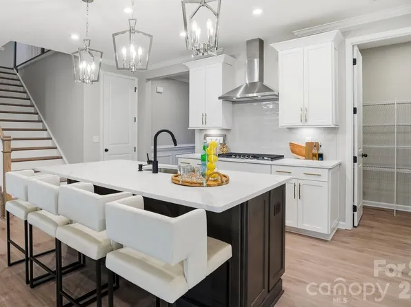 9850 Quercus Ln, Huntersville, NC 28078