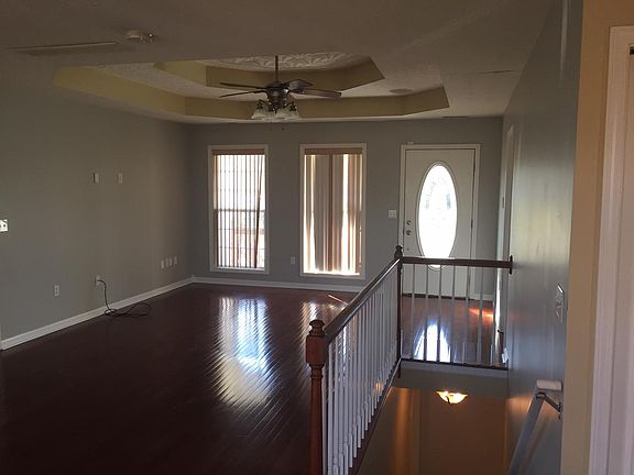 3rd image of 76 Northcountry Dr