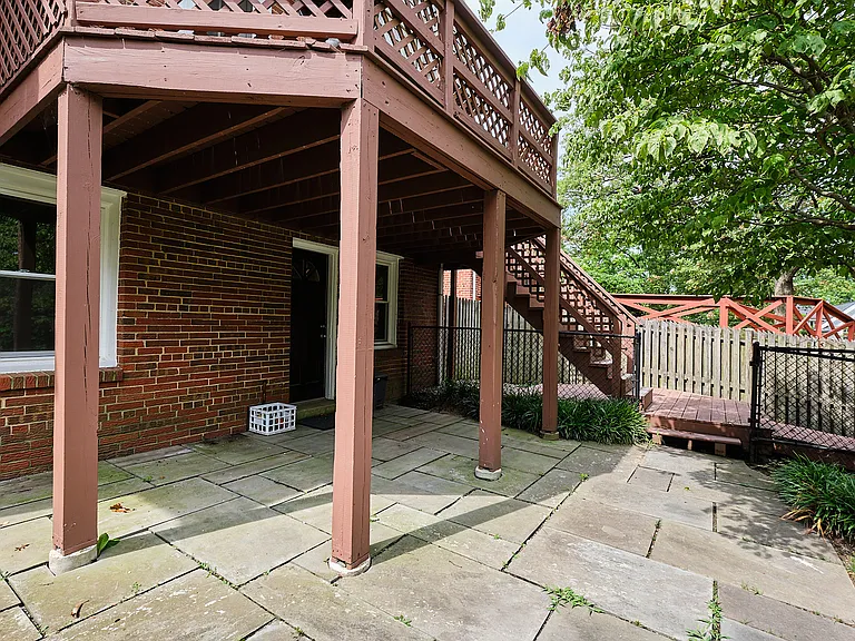 1318 Perry St NE — Photo 48