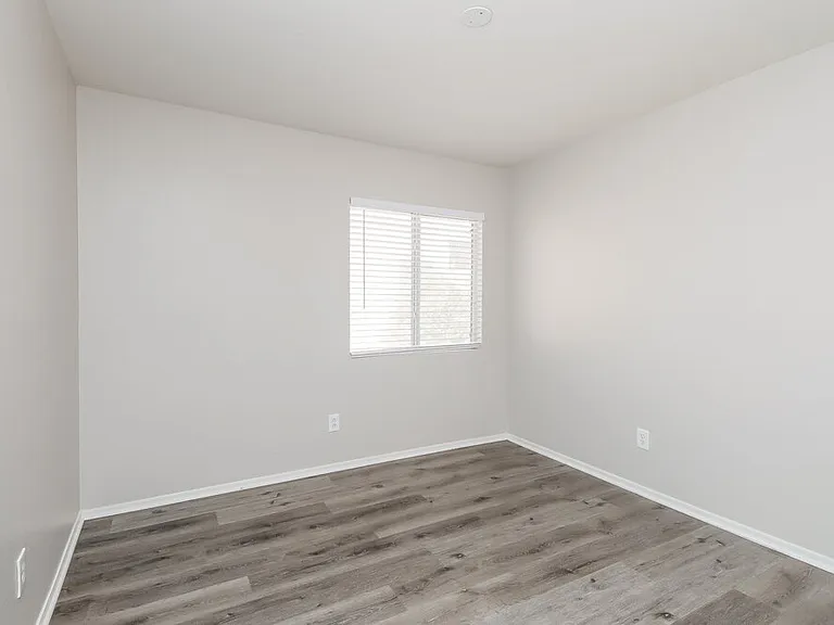 11834 W Sunnyside Dr — Photo 12