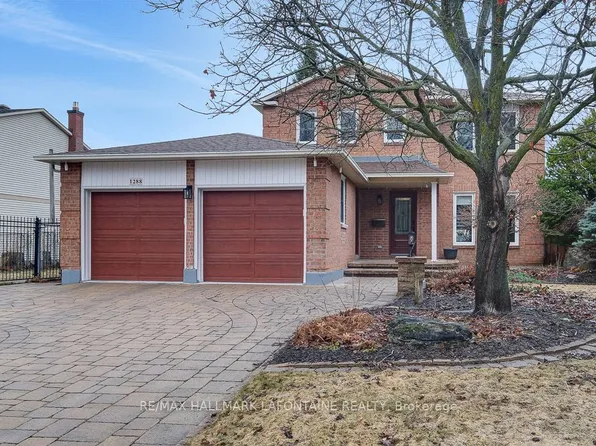 1288 Turner Cres, Ottawa, ON K1E 2Y4