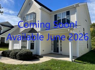 433 Holly Thorn Trce, Holly Springs, NC 27540