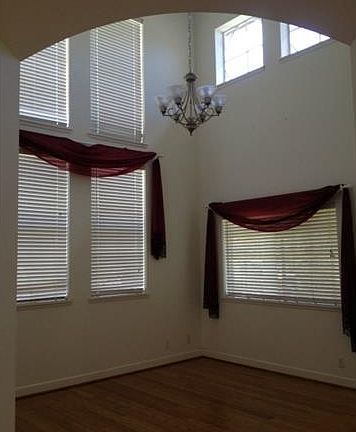 2nd image of 95-211 Kapanoe Pl