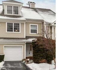 53 Crystal Hill Dr, Pomona, NY 10970