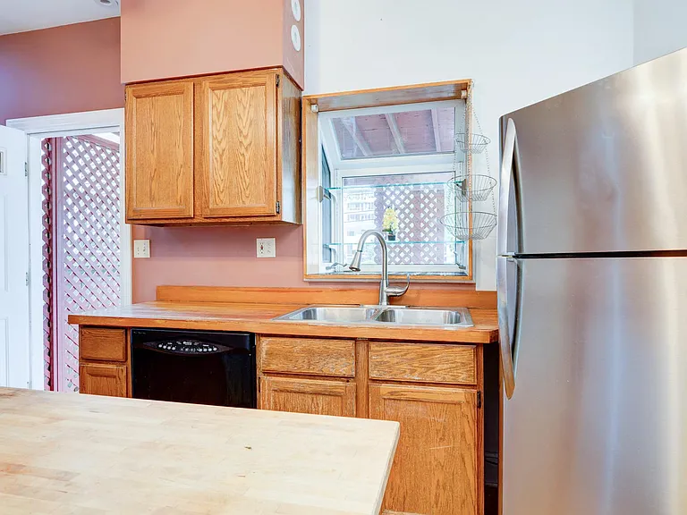 1016 Garnett Pl — Photo 18