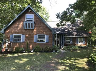 8 Forest Lake Way, Granville, NY 12832