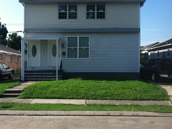 2nd image of 2443 Jasmine St