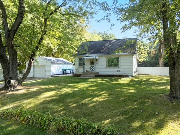 3016 Lyons Ave, Kalamazoo, MI 49048