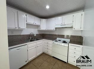 6041 Whitsett Ave APT 110, North Hollywood, CA 91606