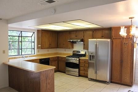 5th image of 1825 Fernridge Dr
