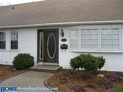 4th image of 915 N Cotner Blvd