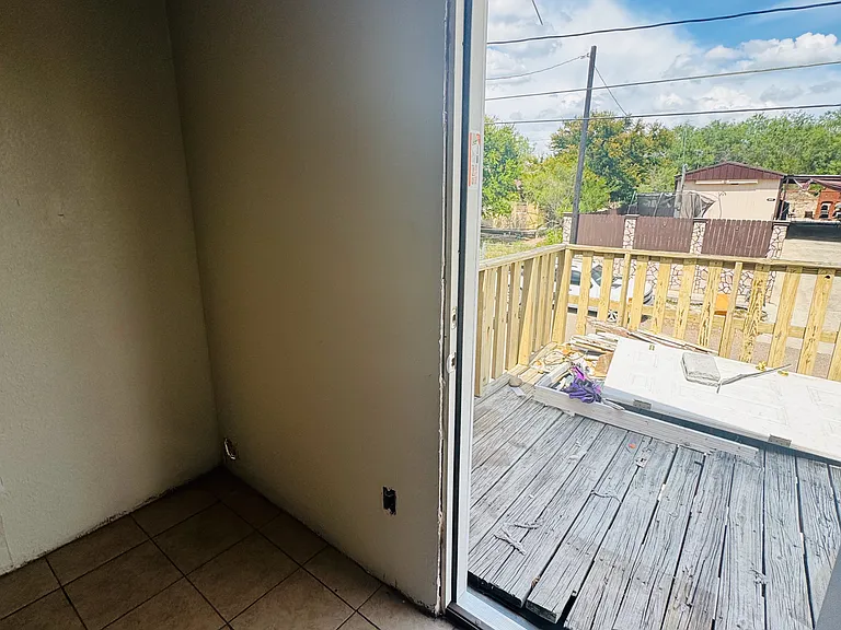 8014 Lopez St #1 — Photo 10