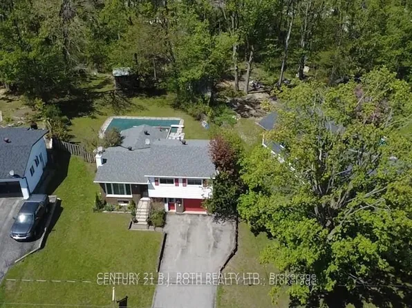 8 Sandra Dr, Orillia, ON L3V 3G7