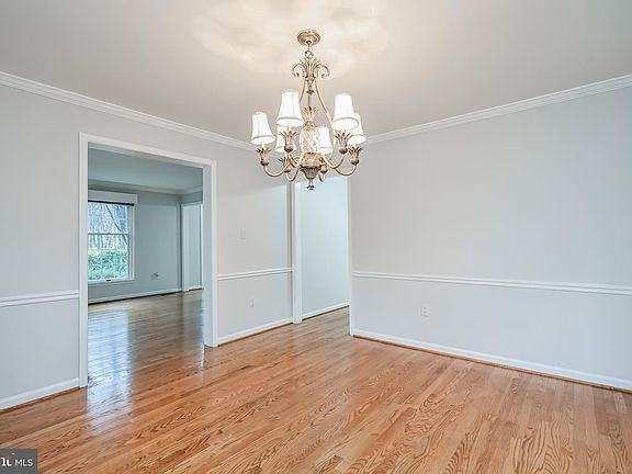 5th image of 13003 Montpelier Ct