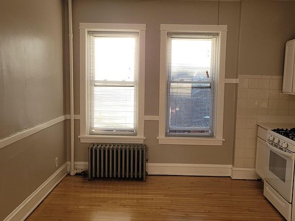 5th image of 3648 N Hoyne Ave Floor 2
