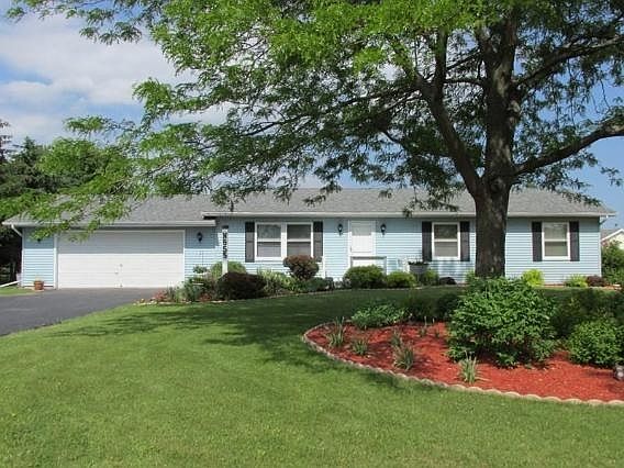 1st image of N655 Moraine Dr