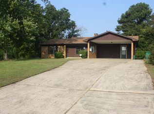 1 Julia Cir, Nashville, AR 71852