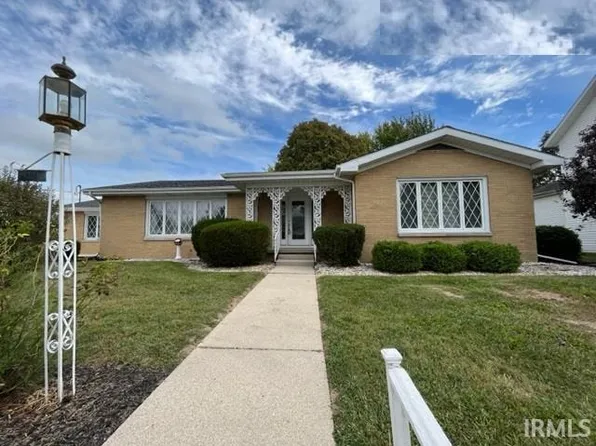 201 S Main St, Summitville, IN 46070