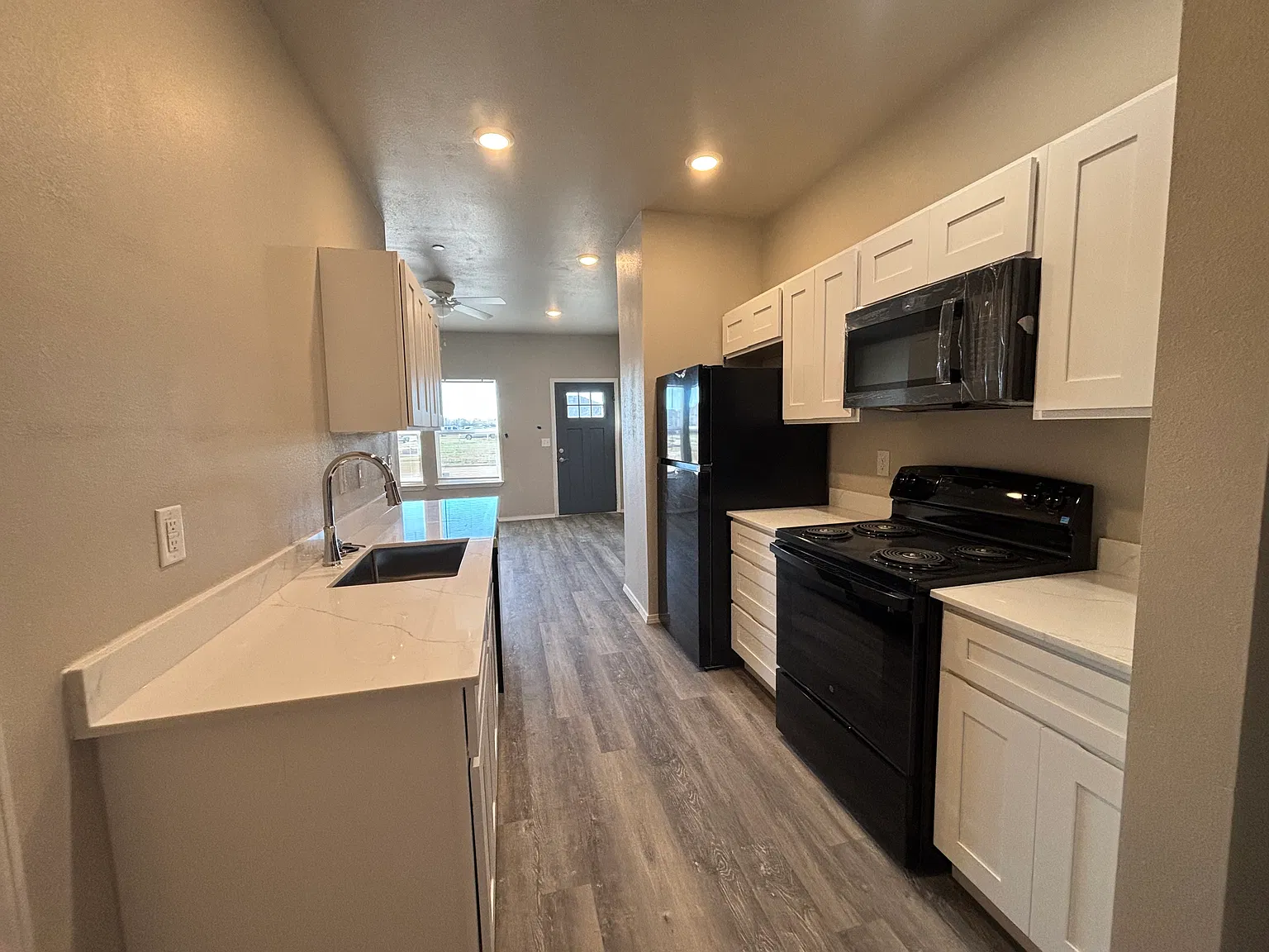 2 bed, 960 sqft, $1,150 — Photo 4